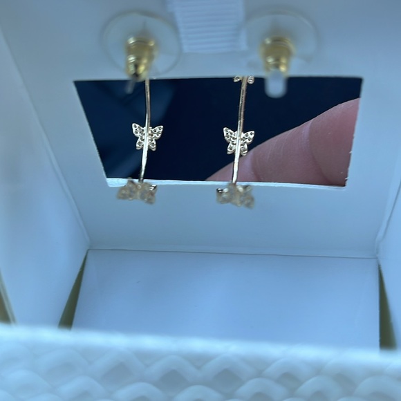 House of Harlow 1960 with CZ hoops. New - Picture 4 of 6